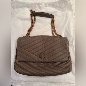 Tory Burch Taupe Quilted Shoulder bag. Kira Convertible Shoulder Bag